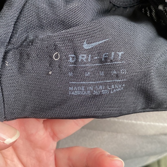 Nike Molded Cup Sports Bra - Picture 8 of 8